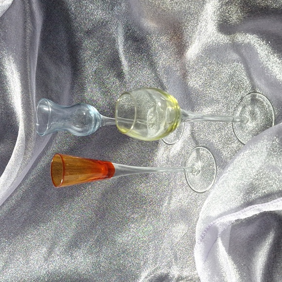 COLORFUL CORDIAL STEMMED GLASSES - Picture 9 of 12